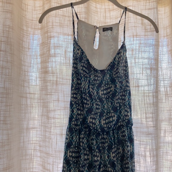 Cute long length dress - Picture 1 of 3